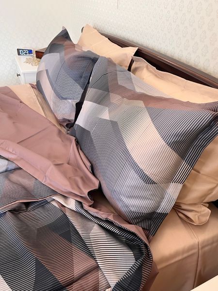 Постільна білизна IssimoHome Helix Brown &mdash; Коричневий (Сімейний) ISSIMO-HELIX-BROWN-BROWN-FAMILY фото