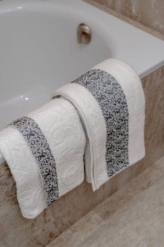Комплект рушників La Maison Tiana LA-MAISON-TIANA-CREAM фото